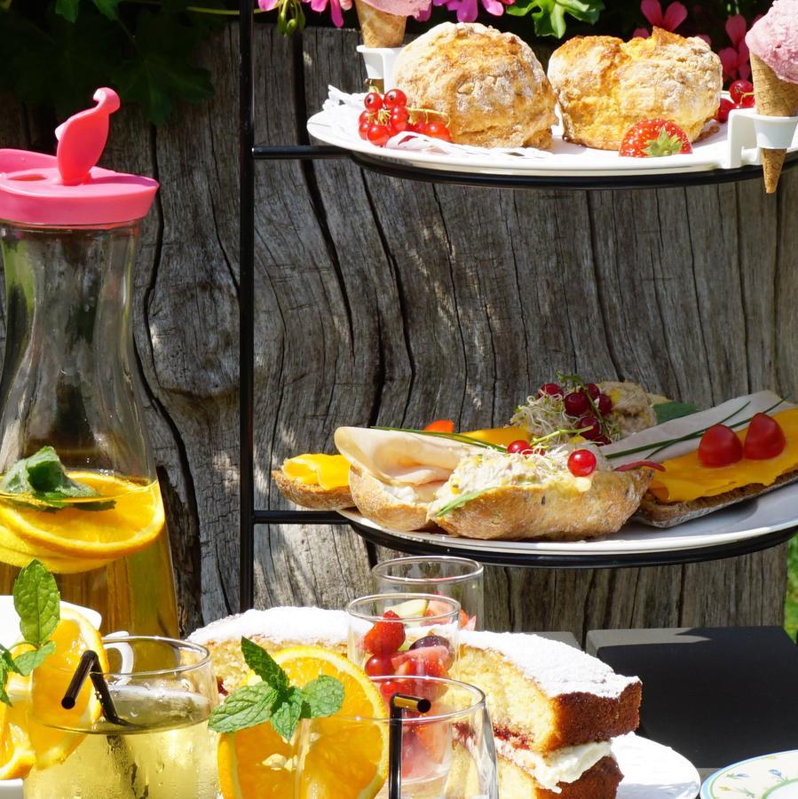 Lucy'S Inn Eesergroen Zewnętrze zdjęcie